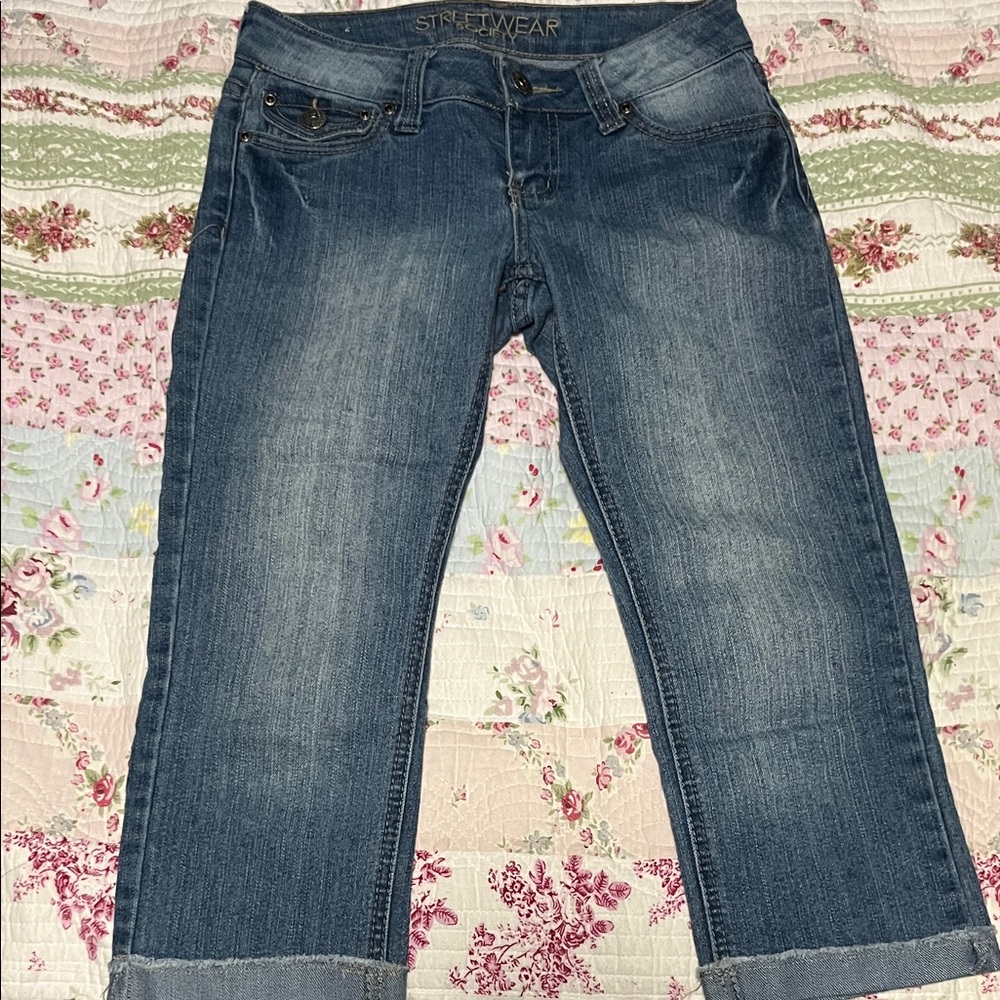 Vintage streetwear society denim capris
